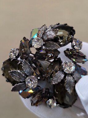 Vintage Regency Signed Smoky Quartz Grey Rhinestone Cluster Leaf Brooch Pin